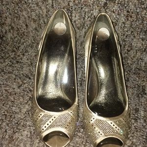 Adrianna Papell Platino Jimmy Net dressy shoes 6.5